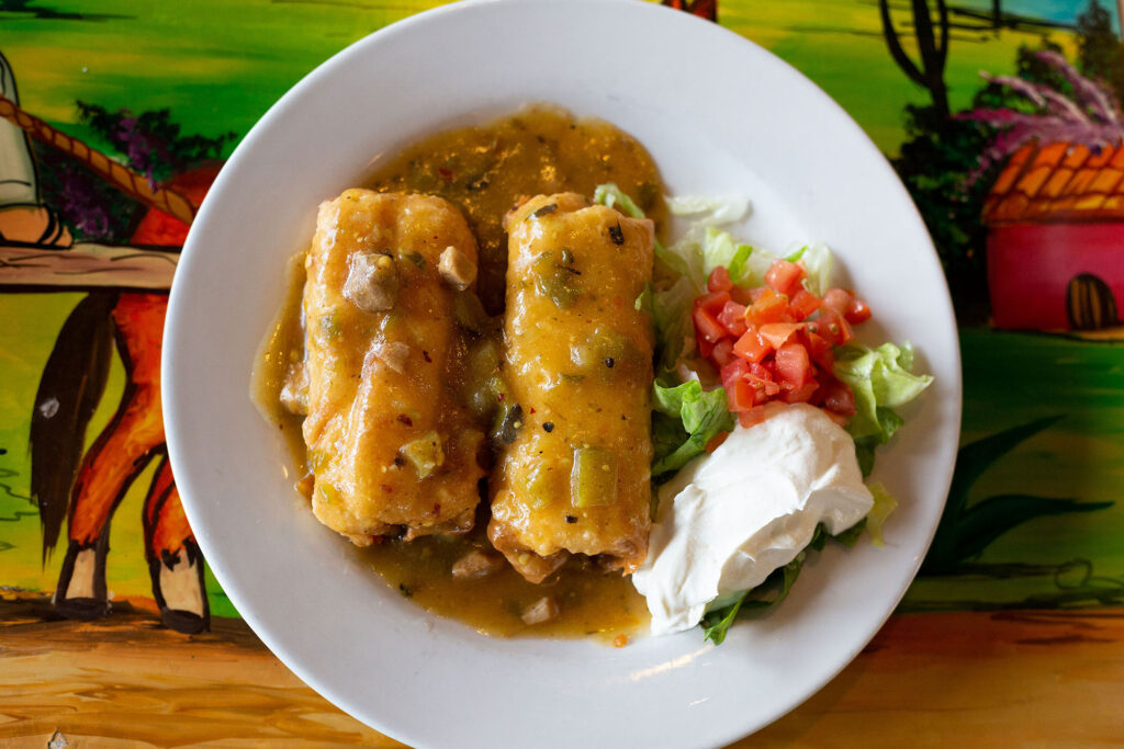 mamitas-mexican-restaurant-crispy-rellanos