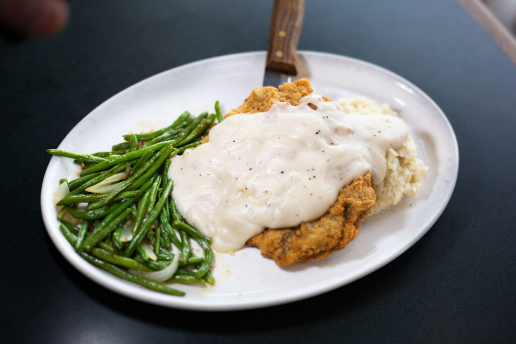 Patty-Jewett-Bar-Grill-best-chicken-fried-steak